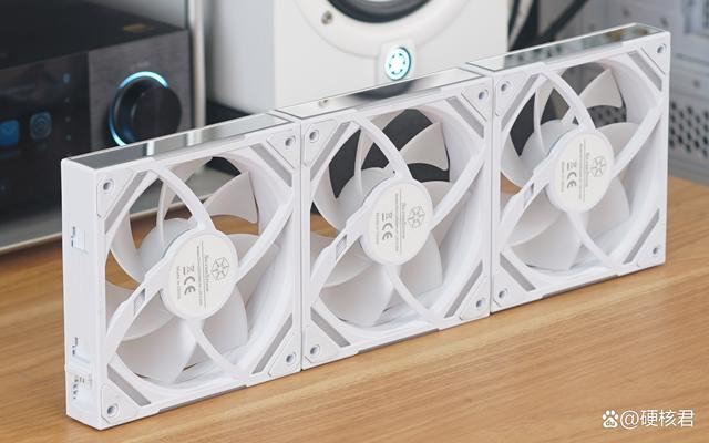 高颜值高性能积木风扇推荐! 银昕Air Nexus B120 ARGB风扇体验测评插图11