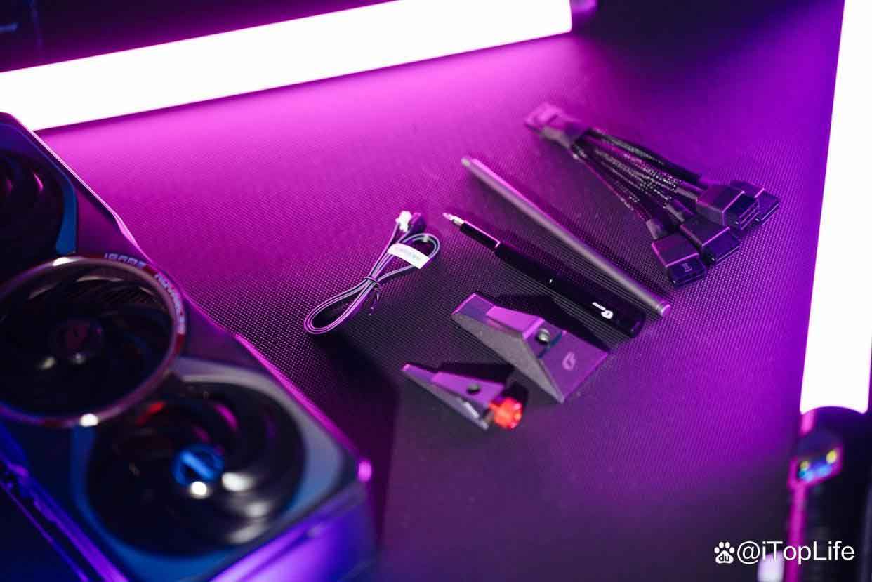 七彩虹首张RTX 50系显卡! iGame GeForce RTX 5090 D Advanced 32GB开箱插图18 七彩虹首张RTX 50系显卡! iGame GeForce RTX 5090 D Advanced 32GB开箱插图18