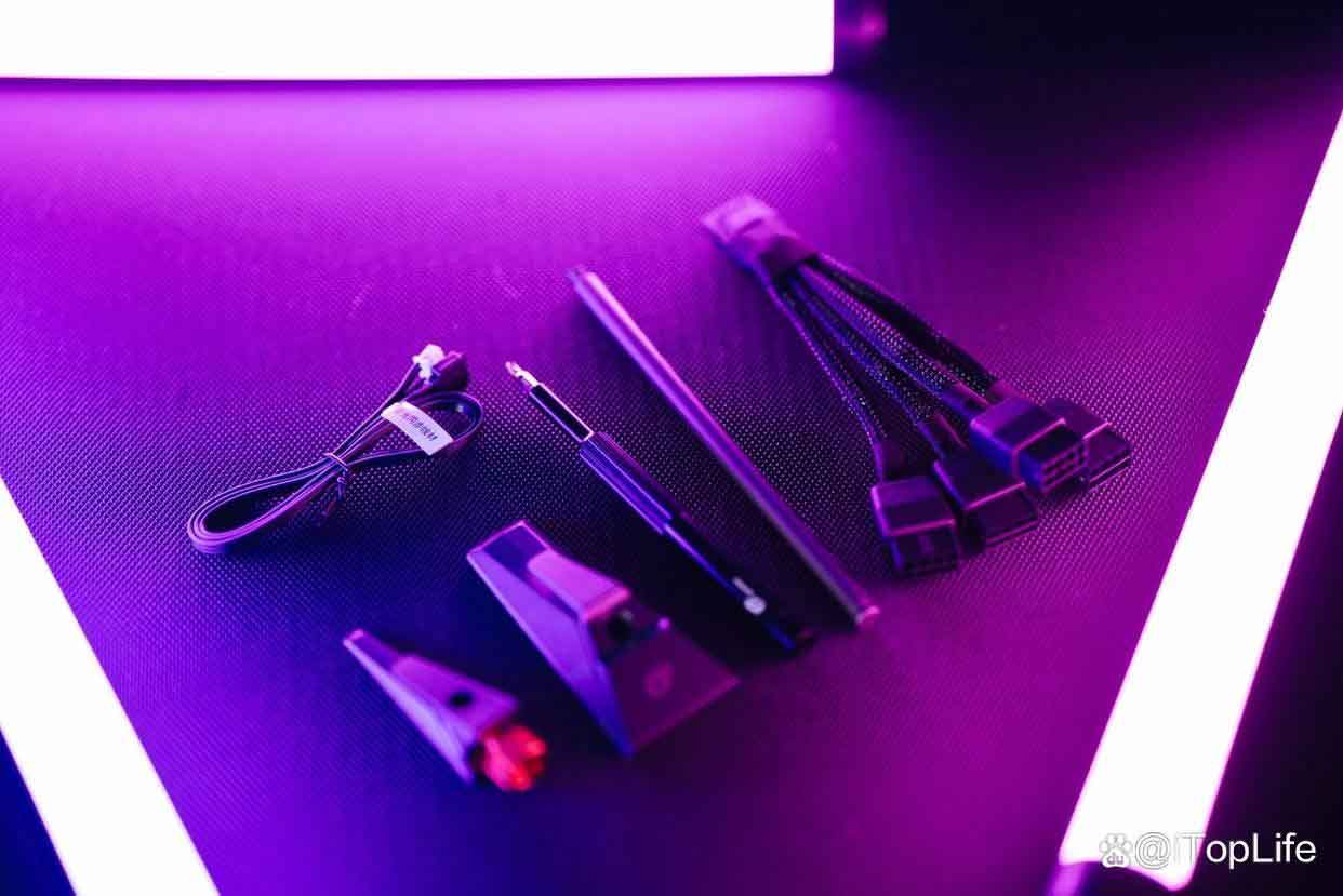 七彩虹首张RTX 50系显卡! iGame GeForce RTX 5090 D Advanced 32GB开箱插图19 七彩虹首张RTX 50系显卡! iGame GeForce RTX 5090 D Advanced 32GB开箱插图19