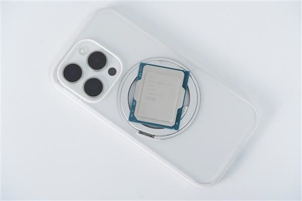 特供版又来了! 酷睿Ultra 5 230F小黑盒处理器图赏插图8