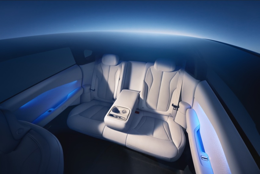 新能源轿车最优选 小鹏P7+18.68万元起售插图8