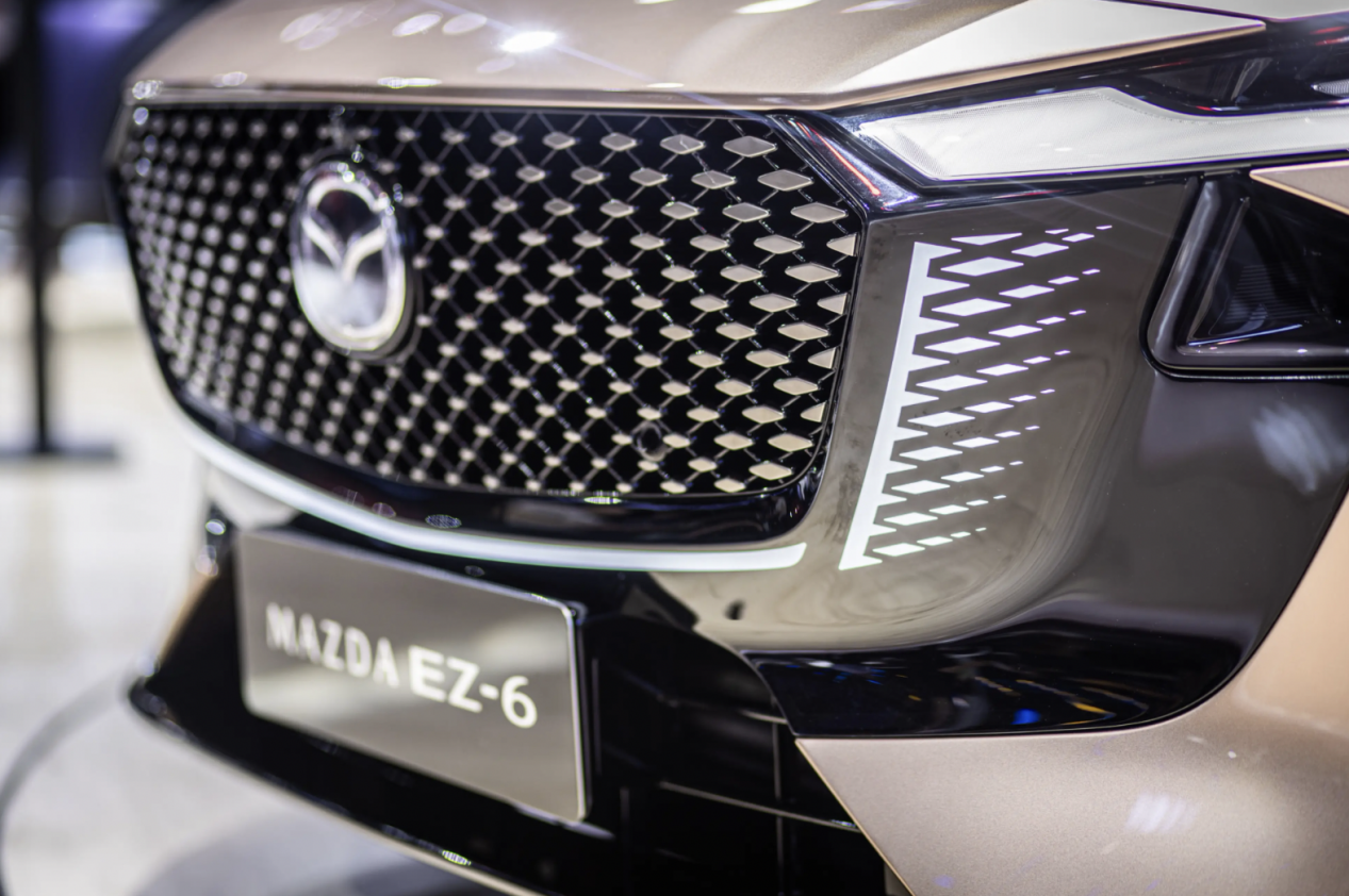 全新纯电SUV马自达EX-6曝光，双动力，年内亮相插图1