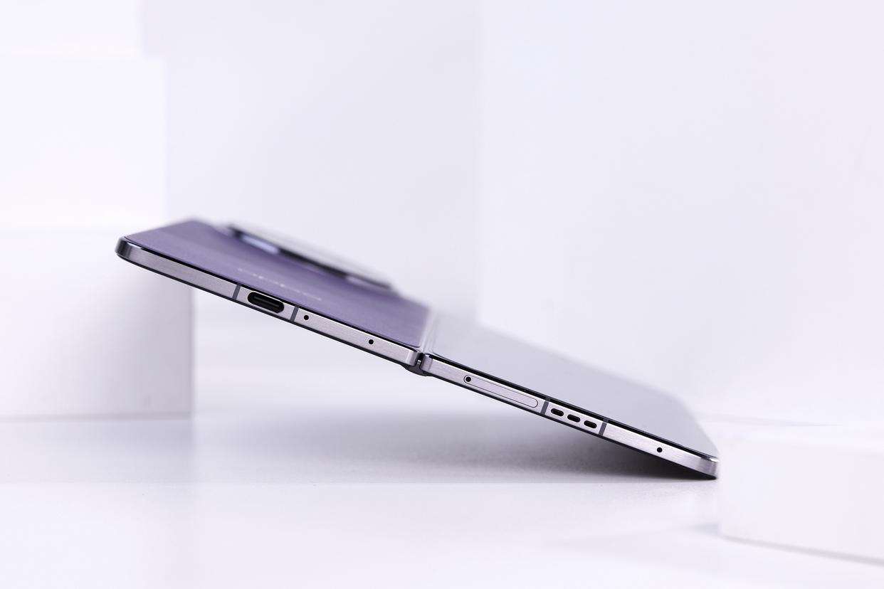 折痕消失术! OPPO Find N5 折叠屏真机实拍插图4