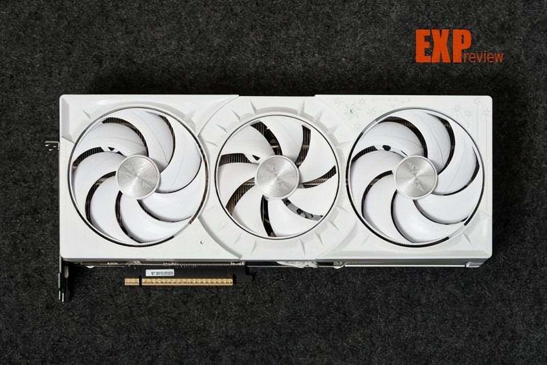 性能更强 功耗更高! GeForce RTX 5090 D显卡天梯榜首测插图36