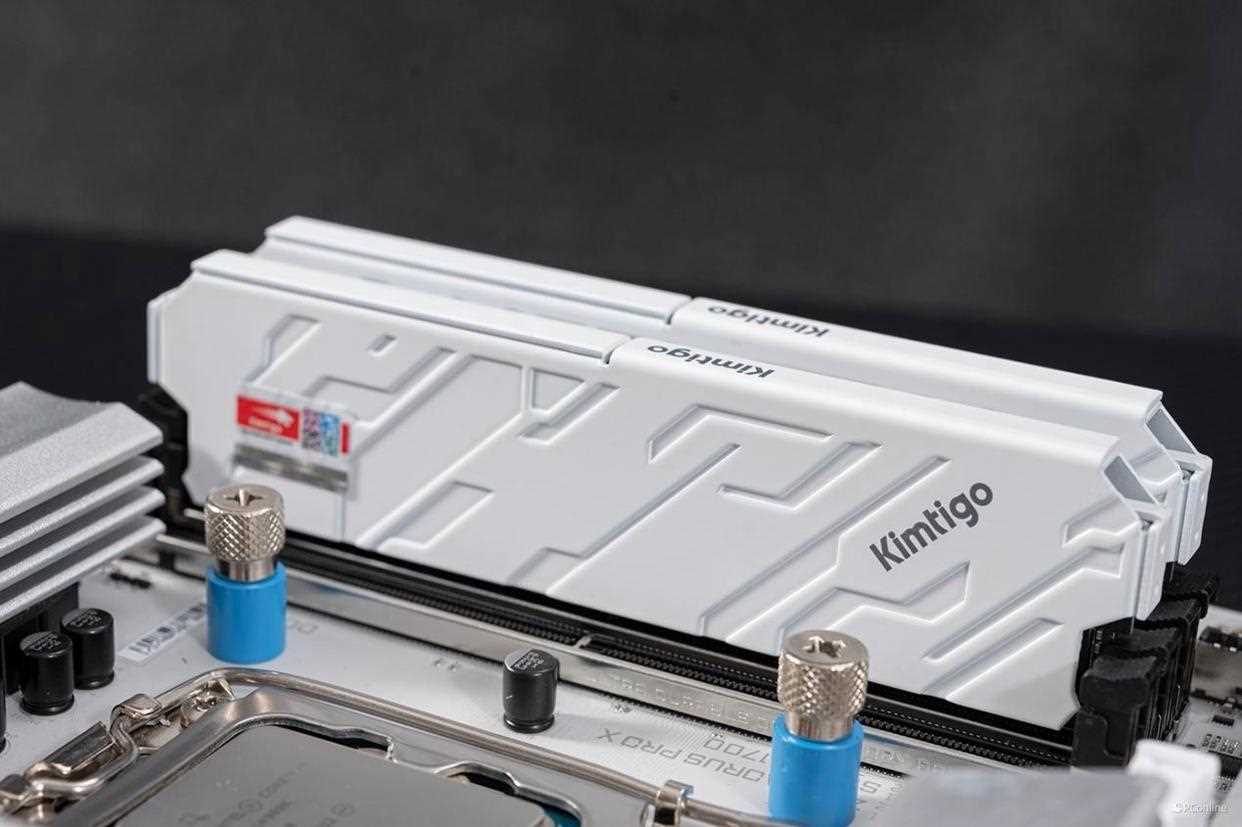 硬件玩家心中的白月光! 金泰克白月光DDR5内存条测评插图12 硬件玩家心中的白月光! 金泰克白月光DDR5内存条测评插图12