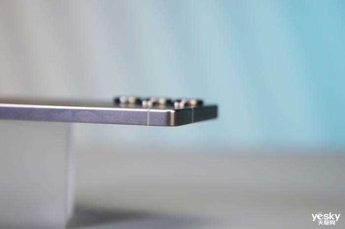 AI革新颜值太能打! 三星Galaxy S25 Ultra手机全面测评插图1