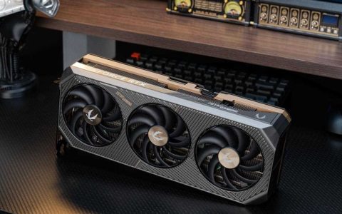 DLSS 4塑游戏体验新赛道! 索泰RTX 5090 D 32GB SOLID OC显卡测评