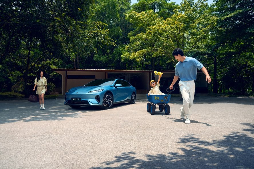 15.19万元起,深蓝L07携三大天花板最强战力跃级上新!插图4 15.19万元起,深蓝L07携三大天花板最强战力跃级上新!