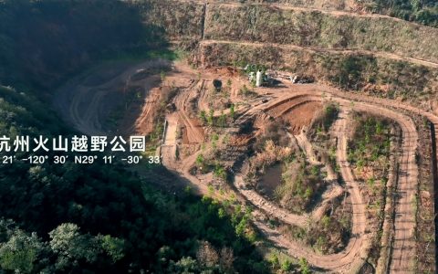 驾驭自然，极氪7X征服极限越野