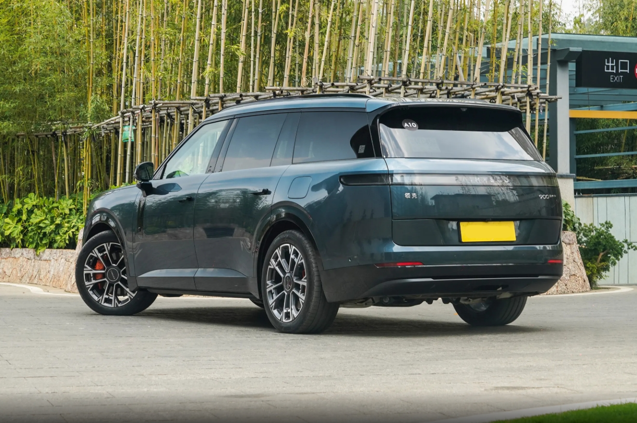 对标理想L9?搭载双/三电机+空悬,大六座布局,领克900将来袭插图5 对标理想L9?搭载双/三电机+空悬,大六座布局,领克900将来袭插图5