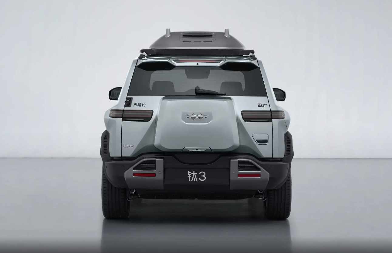 预售13.98万起，配电动前备厢和6kW外放电，方程豹钛3你期待吗？插图10