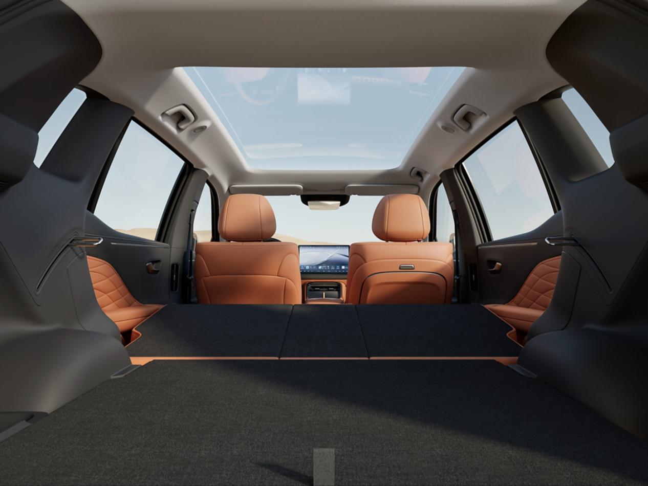 纯电SUV"卷王"来袭！售13.98万，至高补贴3.2万，续航650km，香？插图3