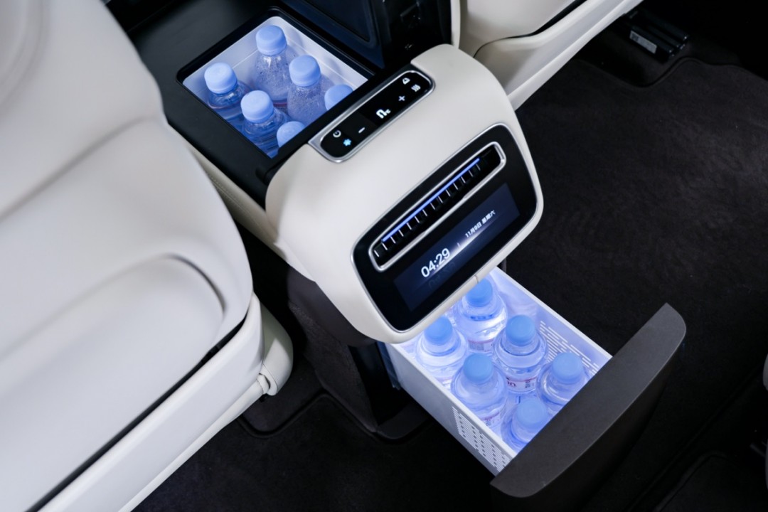 “9”系旗舰SUV 腾势N9正式上市：38.98万元起插图8