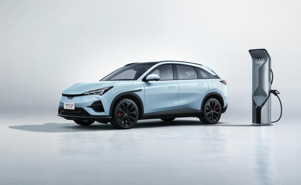 仅需15分钟!极狐新阿尔法T5神行版蓄能500km超给力插图3 仅需15分钟!极狐新阿尔法T5神行版蓄能500km超给力插图3