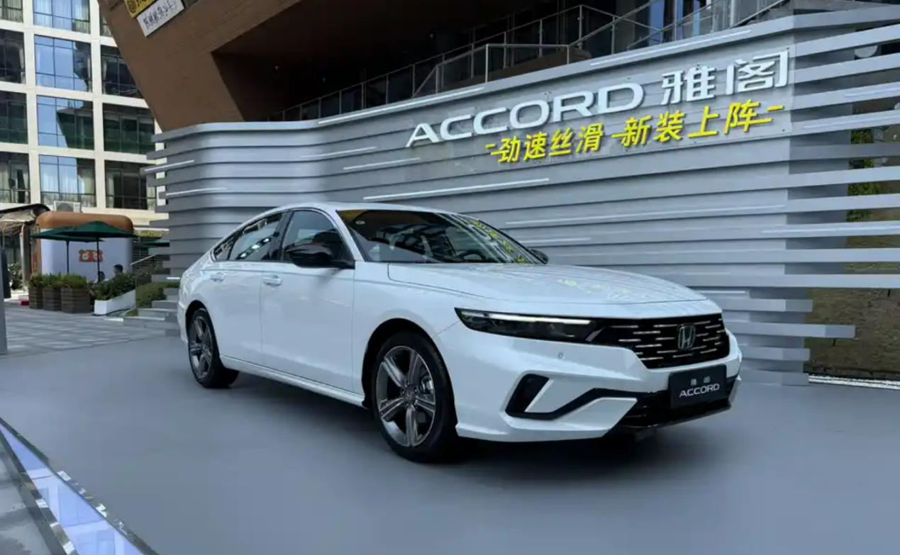 广汽本田新款雅阁运动系列上市,对标丰田凯美瑞,17.98万起售插图1 广汽本田新款雅阁运动系列上市,对标丰田凯美瑞,17.98万起售插图1