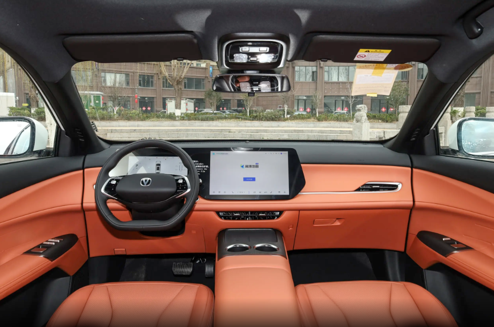 第四代CS75PLUS鲸悦版来了，对比瑞虎8PLUS豪华型选谁更好？插图8