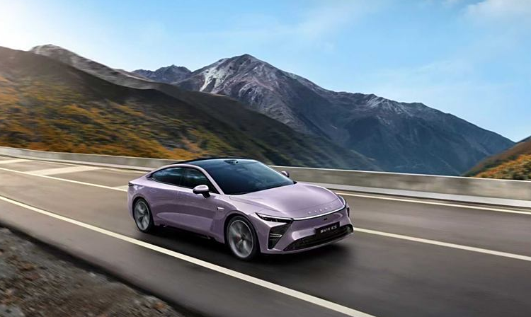 星纪元ES增程版上市!推出四款车型,纯电续航达255公里插图1 星纪元ES增程版上市!推出四款车型,纯电续航达255公里插图1