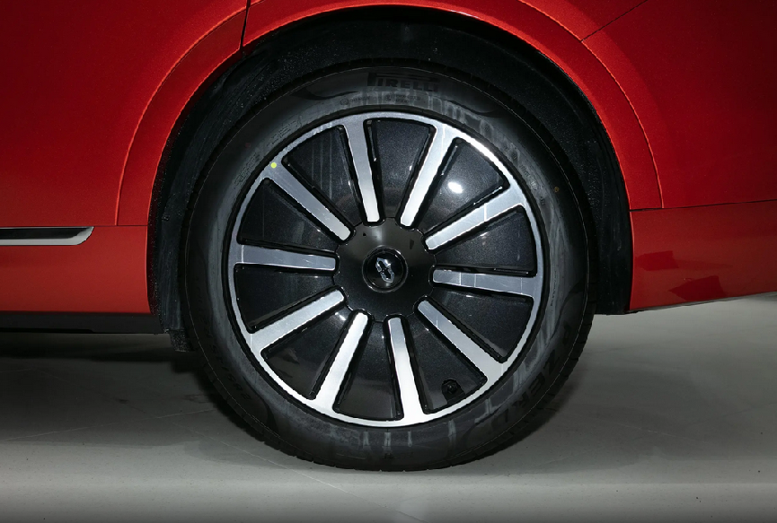 问界M9后来者居上，售价46.98万元起，潜在用户能不能买？插图4