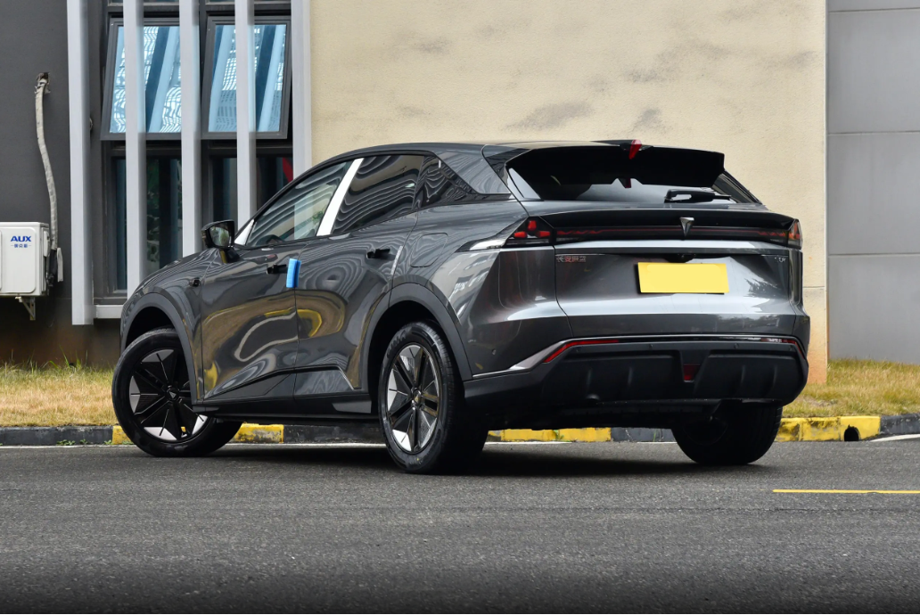 体验深蓝汽车S07，金钟罩电池+华为智驾+3C快充，全面且实在！插图3