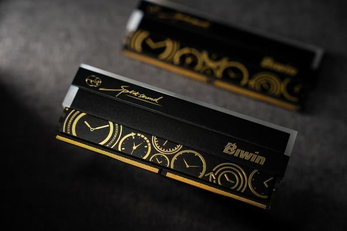 全球首款双档EXPO配置内存! 佰维发布DW100 OCLAB联名款插图1