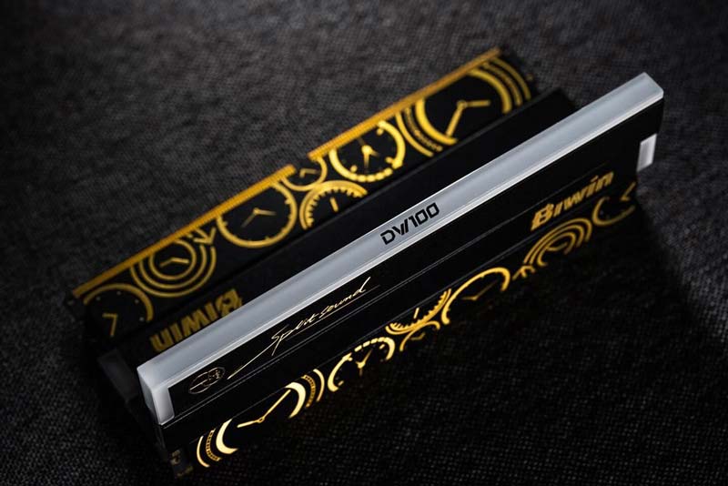 全球首款双档EXPO配置内存! 佰维发布DW100 OCLAB联名款插图3