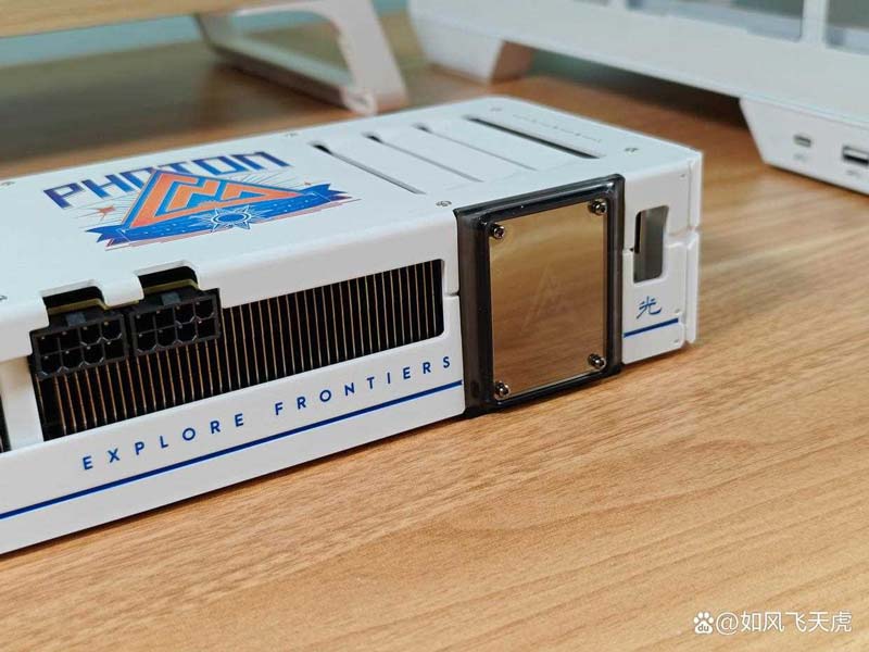 英特尔2代显卡升级完胜N卡4060! 蓝戟B580 Photon 12G OC显卡拆解测评插图5