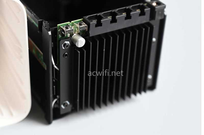 荣耀路由5千兆版怎么样? 荣耀路由器5 BE3600千兆版拆机测评插图12