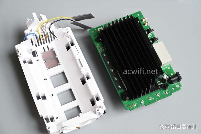 4G/5G全网通! FiberHome烽火5G CPE Air路由器拆机评测插图25 4G/5G全网通! FiberHome烽火5G CPE Air路由器拆机评测插图25