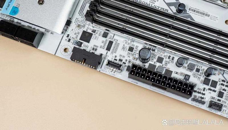 酷睿Ultra7 265K+4070S能否撑到60系显卡发布? 完美避开装机大冤种插图11 酷睿Ultra7 265K+4070S能否撑到60系显卡发布? 完美避开装机大冤种插图11