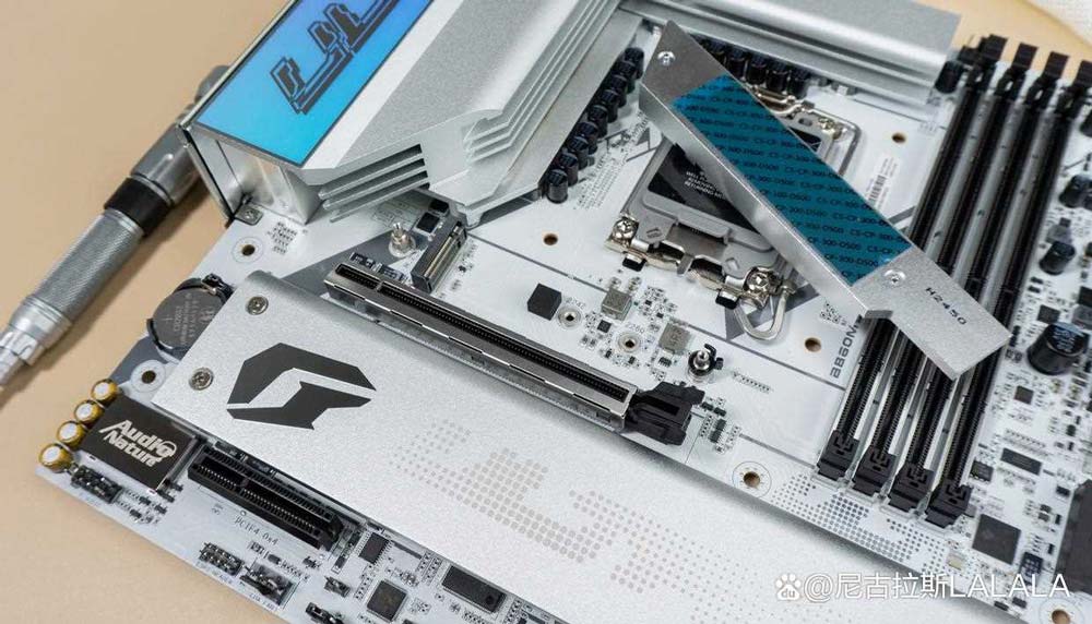 酷睿Ultra7 265K+4070S能否撑到60系显卡发布? 完美避开装机大冤种插图8 酷睿Ultra7 265K+4070S能否撑到60系显卡发布? 完美避开装机大冤种插图8