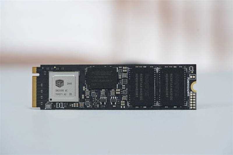 满血性能不超过62度! Lexar 雷克沙NM1090 PRO 2TB固态硬盘测评插图4