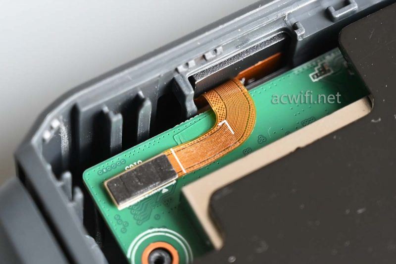 支持触屏的软路由? GL.iNe BE3600路由器拆机评测插图32