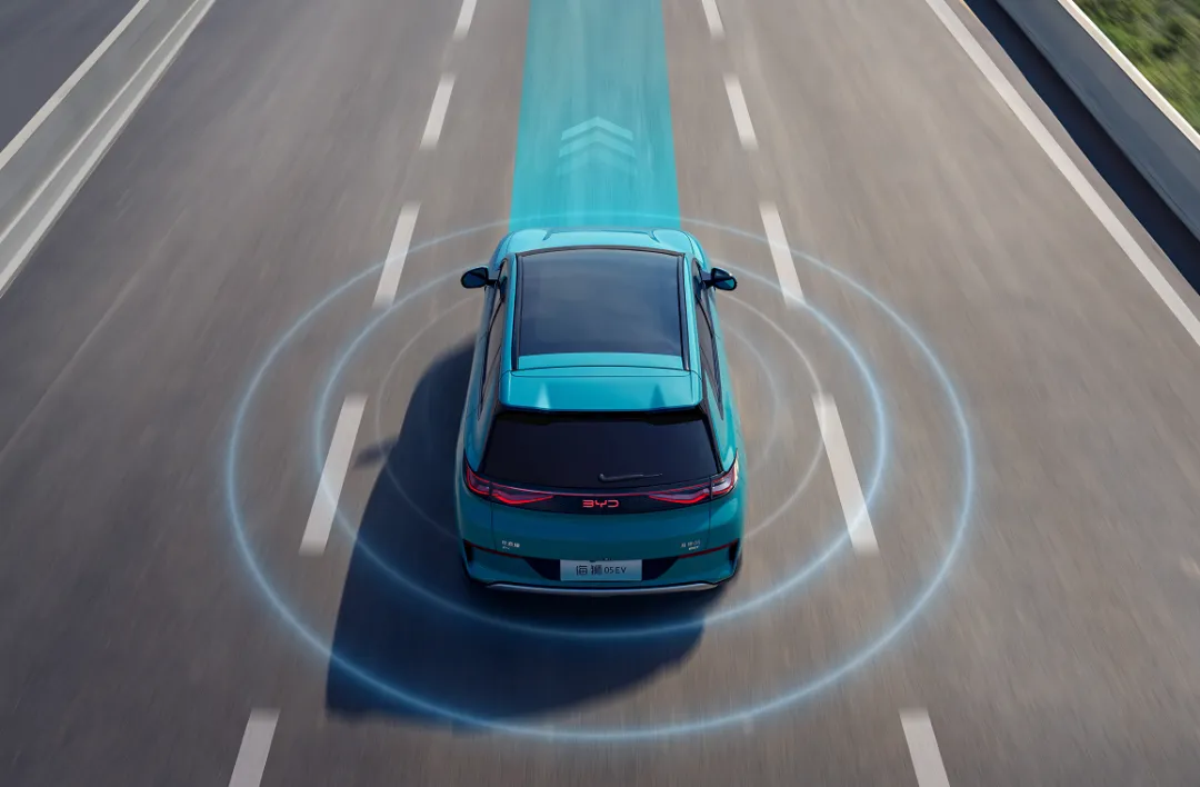 怀挡在握、冰箱随行！全系标配高阶智驾，比亚迪海狮05EV正式上市，11.78万元起售插图4