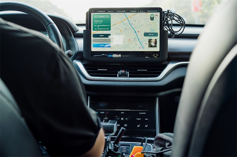 特斯拉的智驾才是“遥遥领先” 国产方案就像手电筒插图5