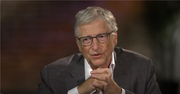 比尔盖茨预言10年内AI将取代两大职业！三种工作不会被取代