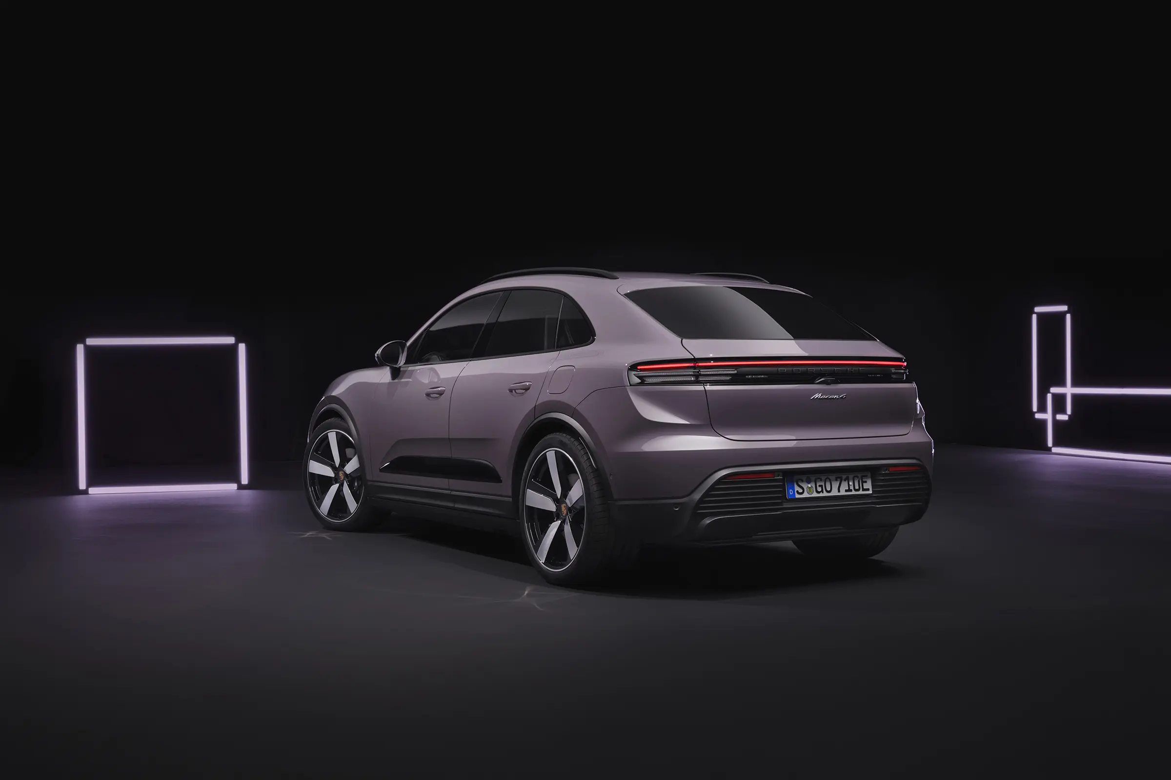 燃油+纯电,保时捷Macan两款新车上市,61.8万元起售插图4 燃油+纯电,保时捷Macan两款新车上市,61.8万元起售插图4