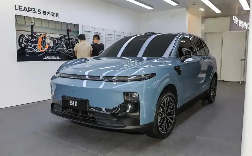 零跑B10将于4月10日上市!预售价区间为10.98-13.98万元插图1 零跑B10将于4月10日上市!预售价区间为10.98-13.98万元插图1