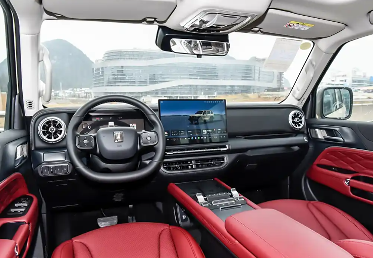 2025款坦克300上市，汽油/柴油/插混可选，硬派越野竞争再升级插图4