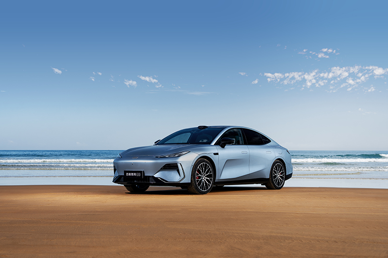 吉利银河E8焕新上市 4款车型限时先享价14.98万-19.88万插图2