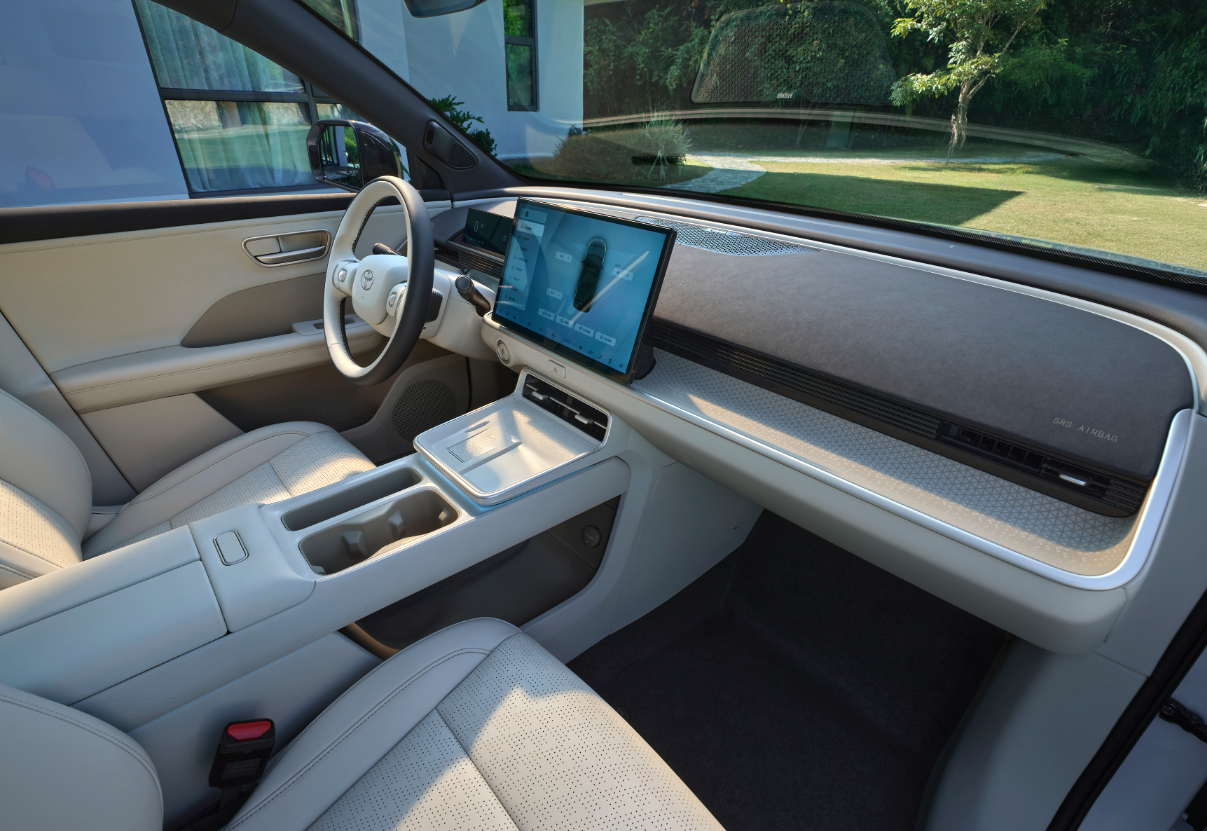 610km续航+无图端到端不到15万?丰田这台电车厉害了插图2 610km续航+无图端到端不到15万?丰田这台电车厉害了插图2