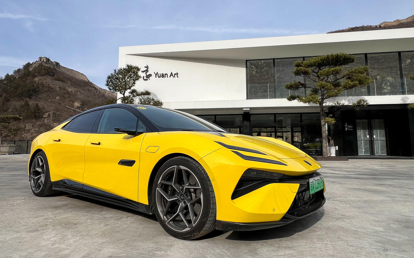 与莲花跑车去跑山，领略隐藏于视线之外的风景