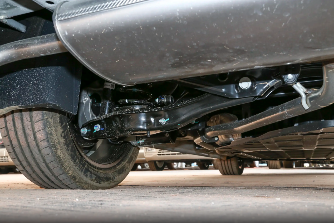 插混有多香?这台顶配五菱10.28万,一箱油跑遍半个中国插图2 插混有多香?这台顶配五菱10.28万,一箱油跑遍半个中国插图2