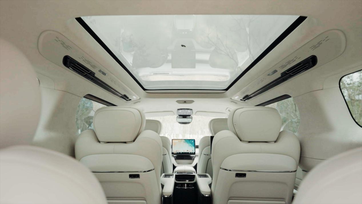 30万级最大最豪华纯电MPV上市！吉利银河翼真 L380 29.99万元起售插图5