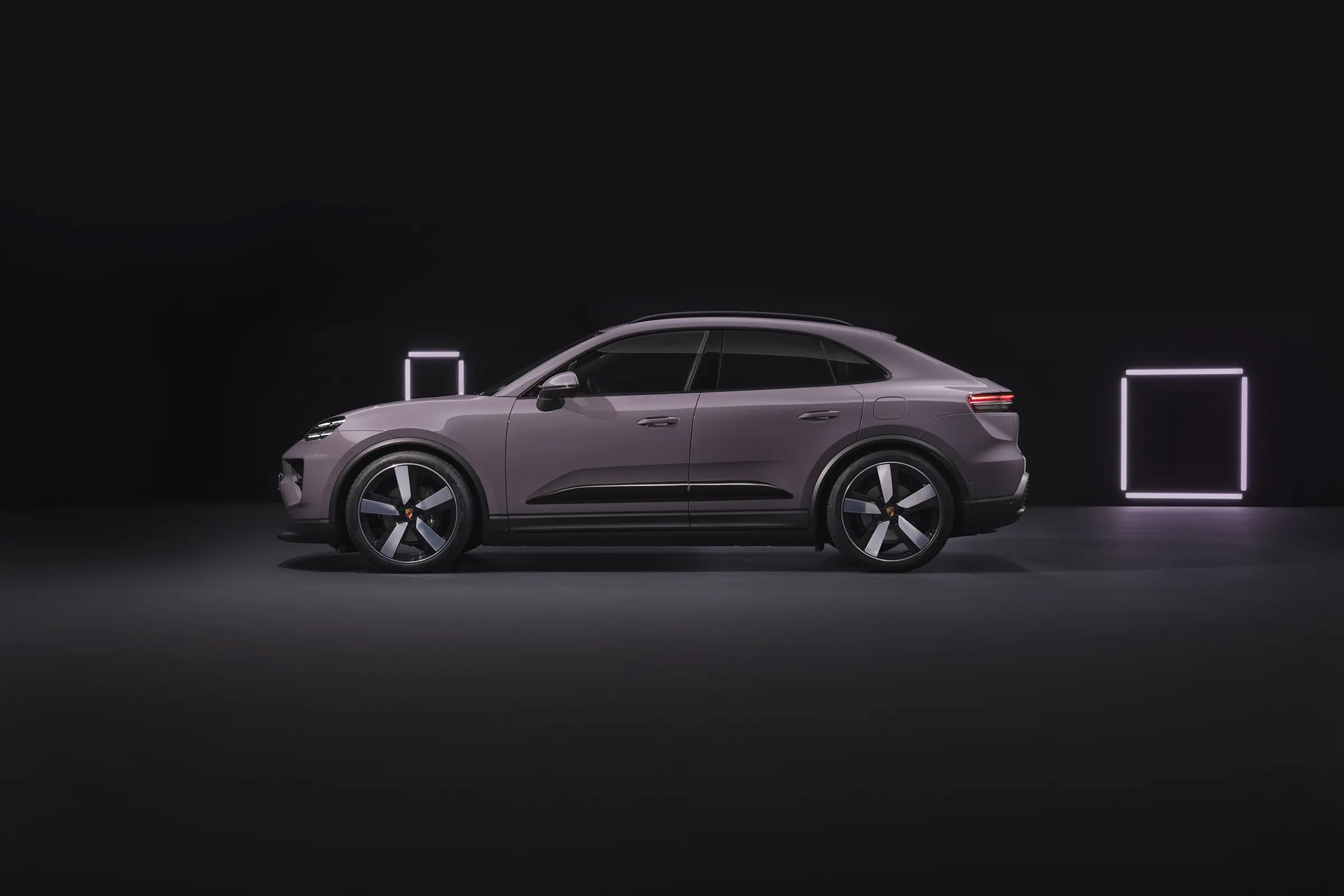 燃油+纯电,保时捷Macan两款新车上市,61.8万元起售插图3 燃油+纯电,保时捷Macan两款新车上市,61.8万元起售插图3