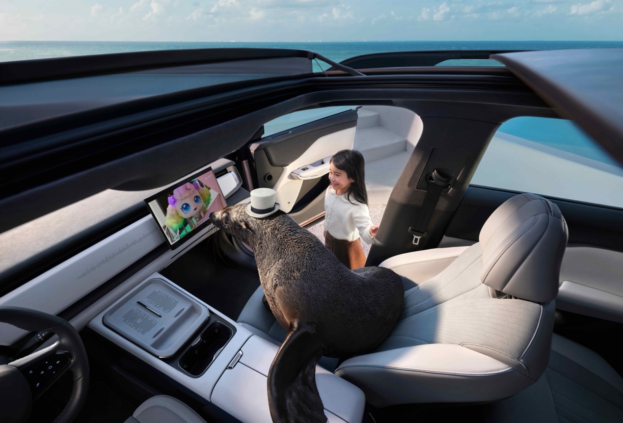 车内也能玩3A大作?三大游戏平台上车,岚图知音卷出智舱新方向插图1 车内也能玩3A大作?三大游戏平台上车,岚图知音卷出智舱新方向插图1