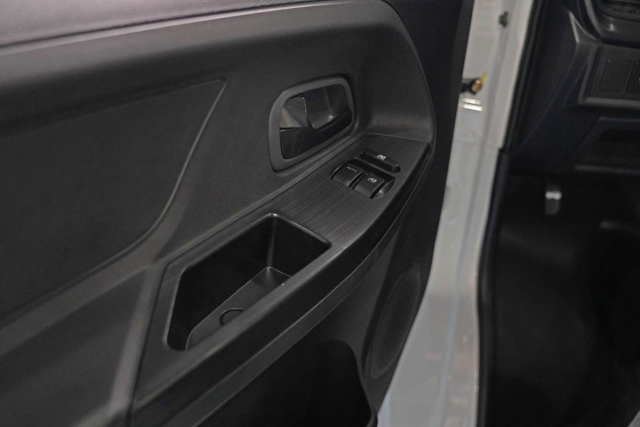 小生意的选车攻略，新一代长安睿行EM80插图9