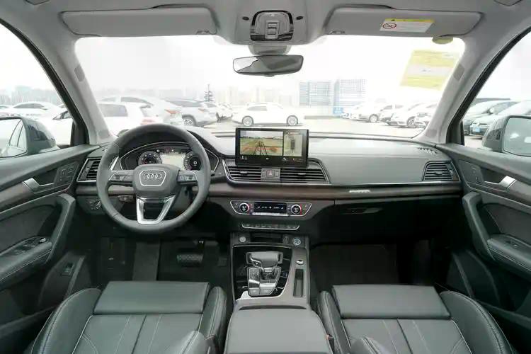 从六边形格栅到流线车顶,解析奥迪Q5L设计进化之路插图1 从六边形格栅到流线车顶,解析奥迪Q5L设计进化之路插图1