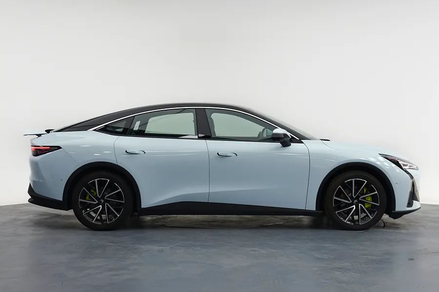 极狐阿尔法S5:11万多买到20万的车,太值了!插图2 极狐阿尔法S5:11万多买到20万的车,太值了!