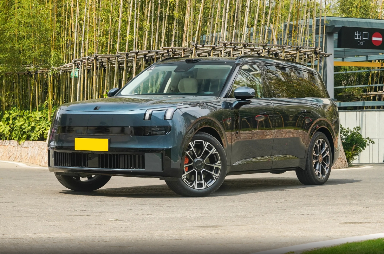 对标理想L9?搭载双/三电机+空悬,大六座布局,领克900将来袭插图 对标理想L9?搭载双/三电机+空悬,大六座布局,领克900将来袭插图