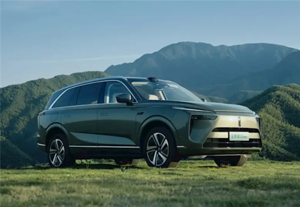 元戎启行CEO周光：特斯拉FSD领先国内高阶智驾一个代差